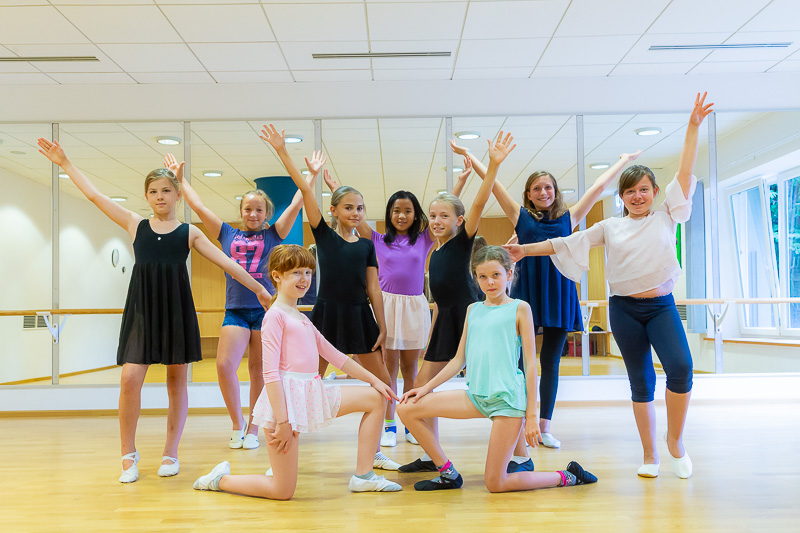 Tanzmädchen der Musikschule Mittelsachsen im Ballettsaal Mittweida