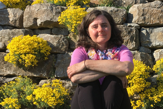 Das Bild zeigt Sylvia Werner. Sie ist Musiklehrerin für MFE / Klavier an der Musikschule Mittelsachsen.